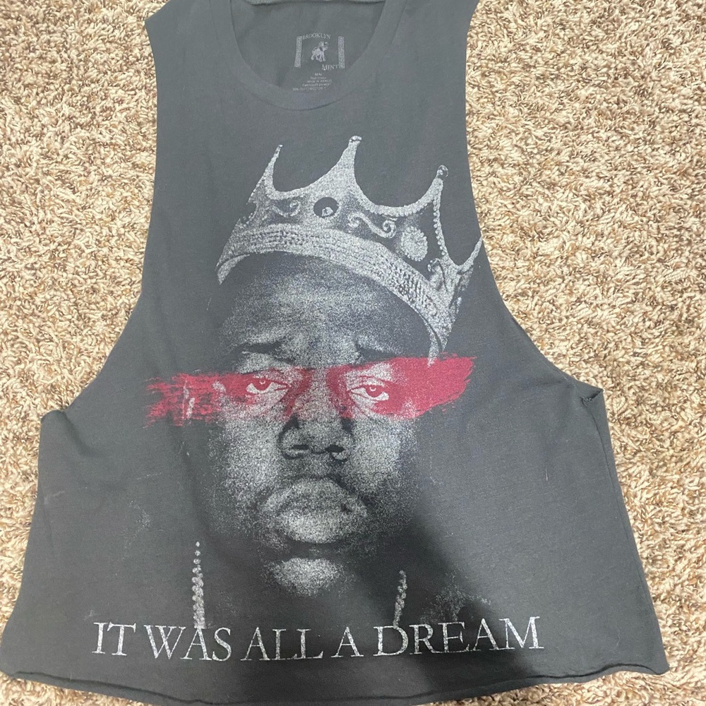 Cut to crop Biggie tank